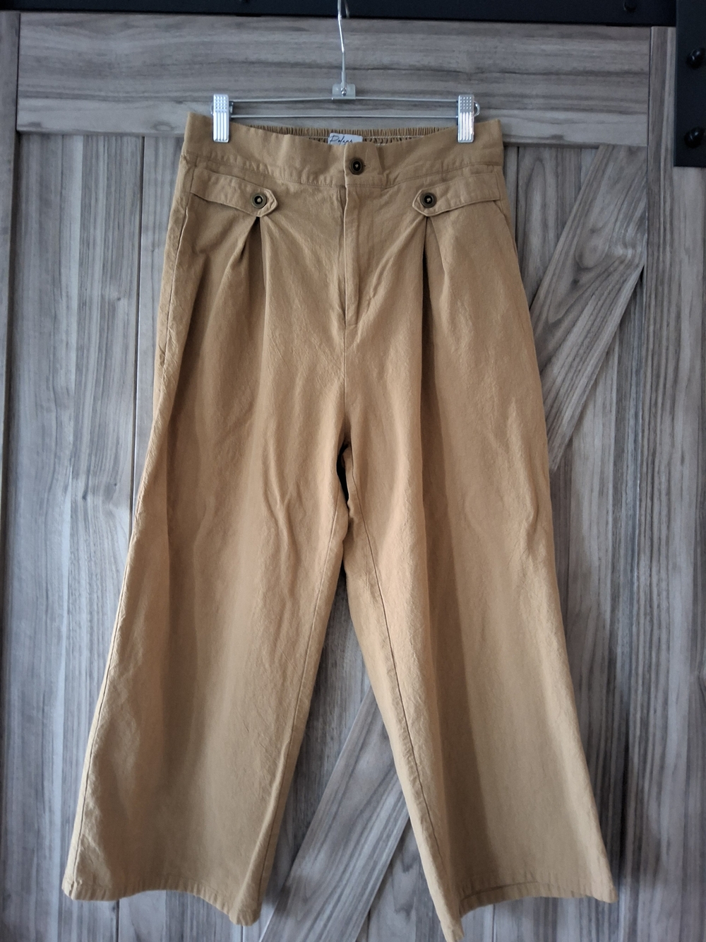 Polagram Wide-Leg Pleated Chinos in Tan